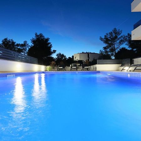 Villa Ankora 1 With Heated Pool 비오그라드나모루 외부 사진