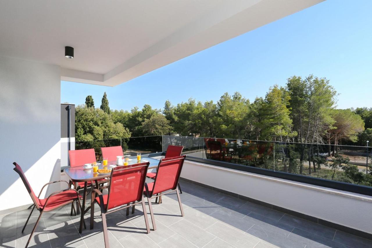 Villa Ankora 1 With Heated Pool 비오그라드나모루 외부 사진