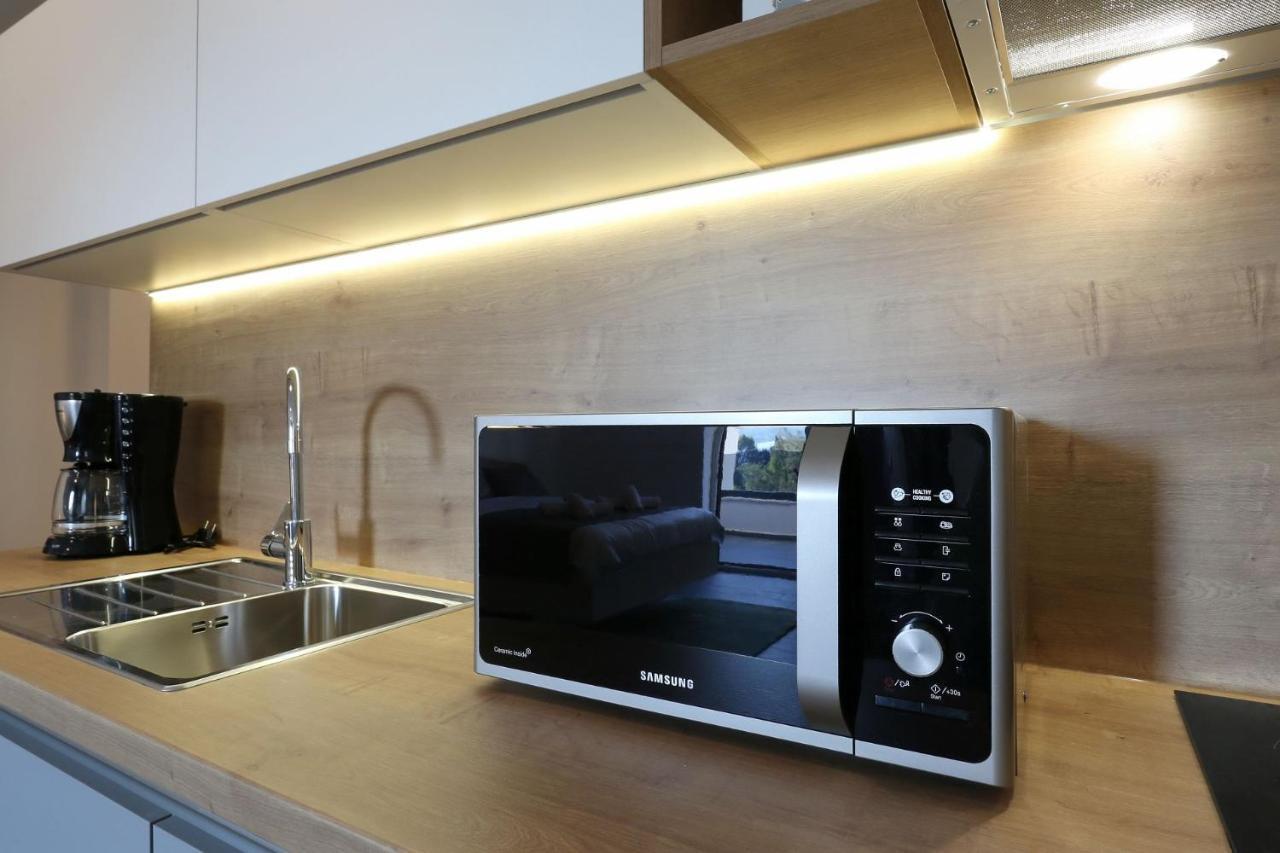 Villa Ankora 1 With Heated Pool 비오그라드나모루 외부 사진