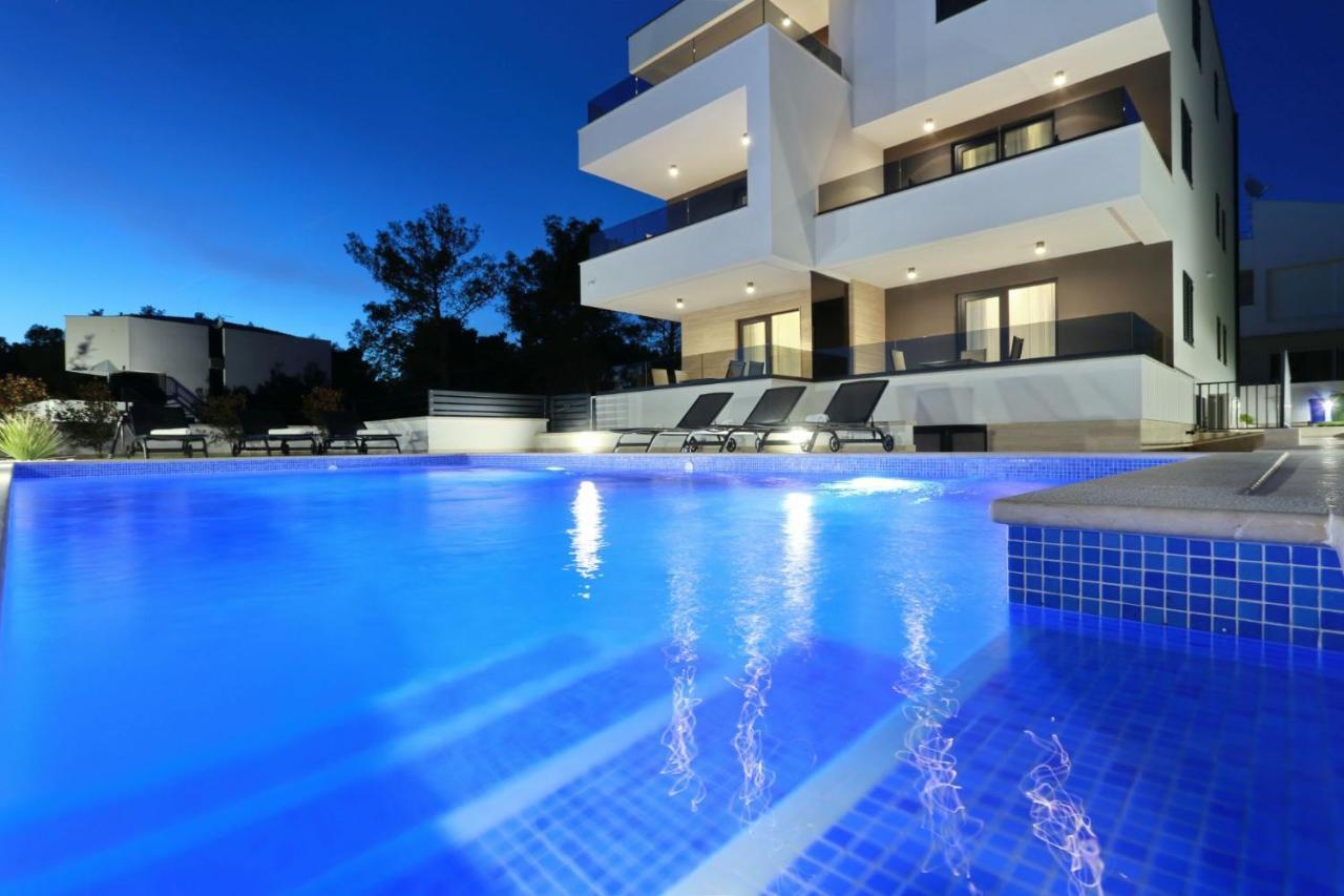 Villa Ankora 1 With Heated Pool 비오그라드나모루 외부 사진