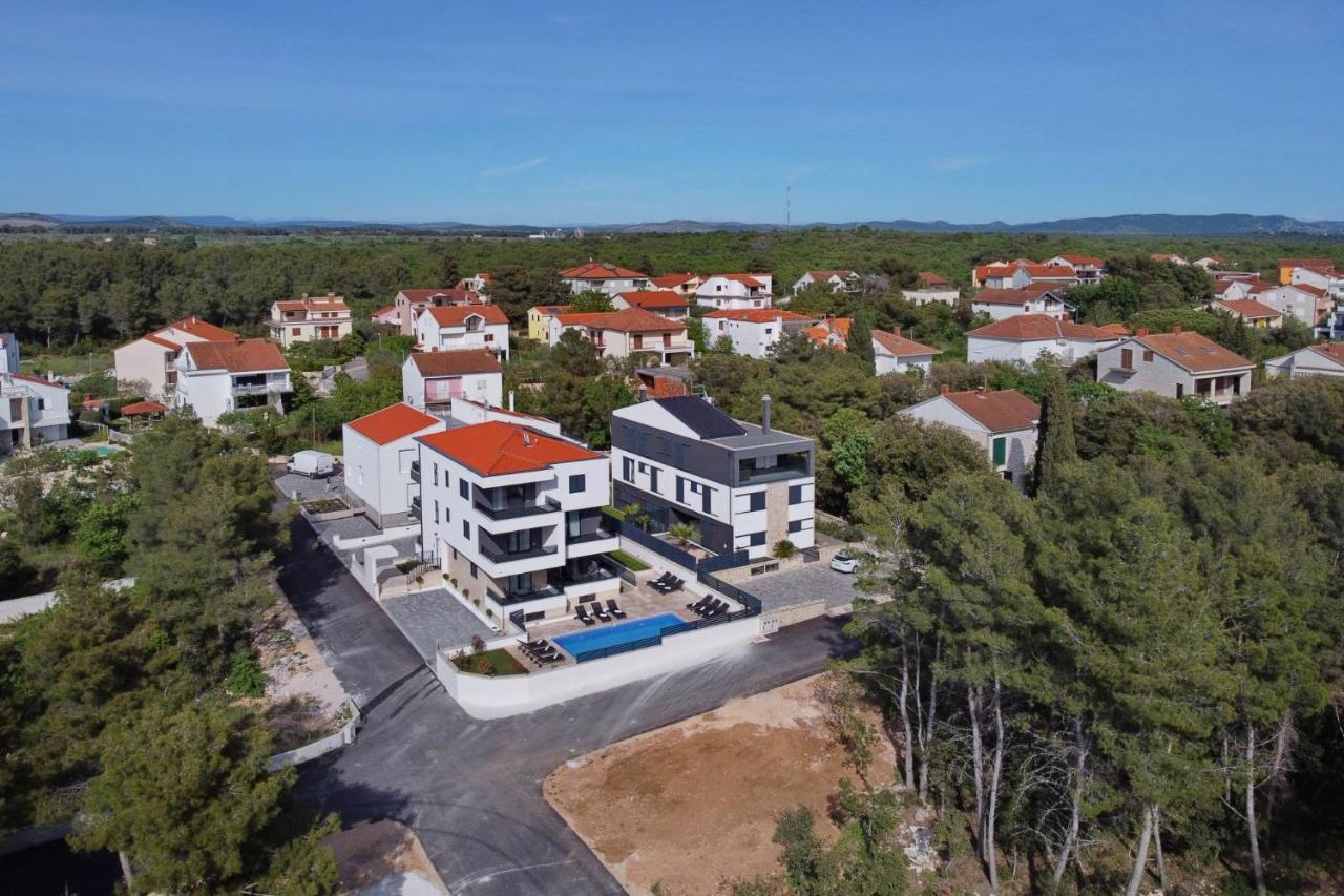 Villa Ankora 1 With Heated Pool 비오그라드나모루 외부 사진