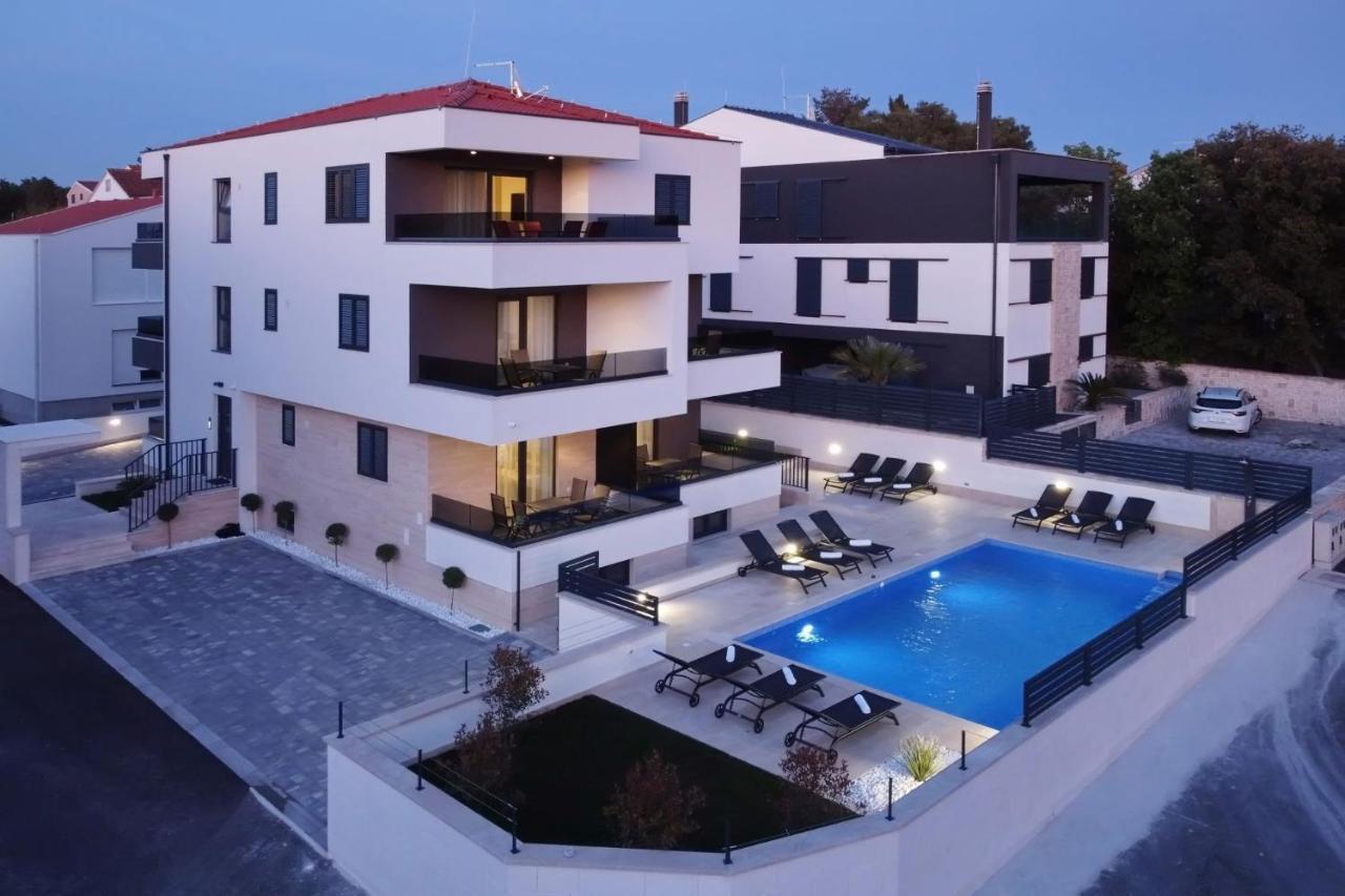 Villa Ankora 1 With Heated Pool 비오그라드나모루 외부 사진
