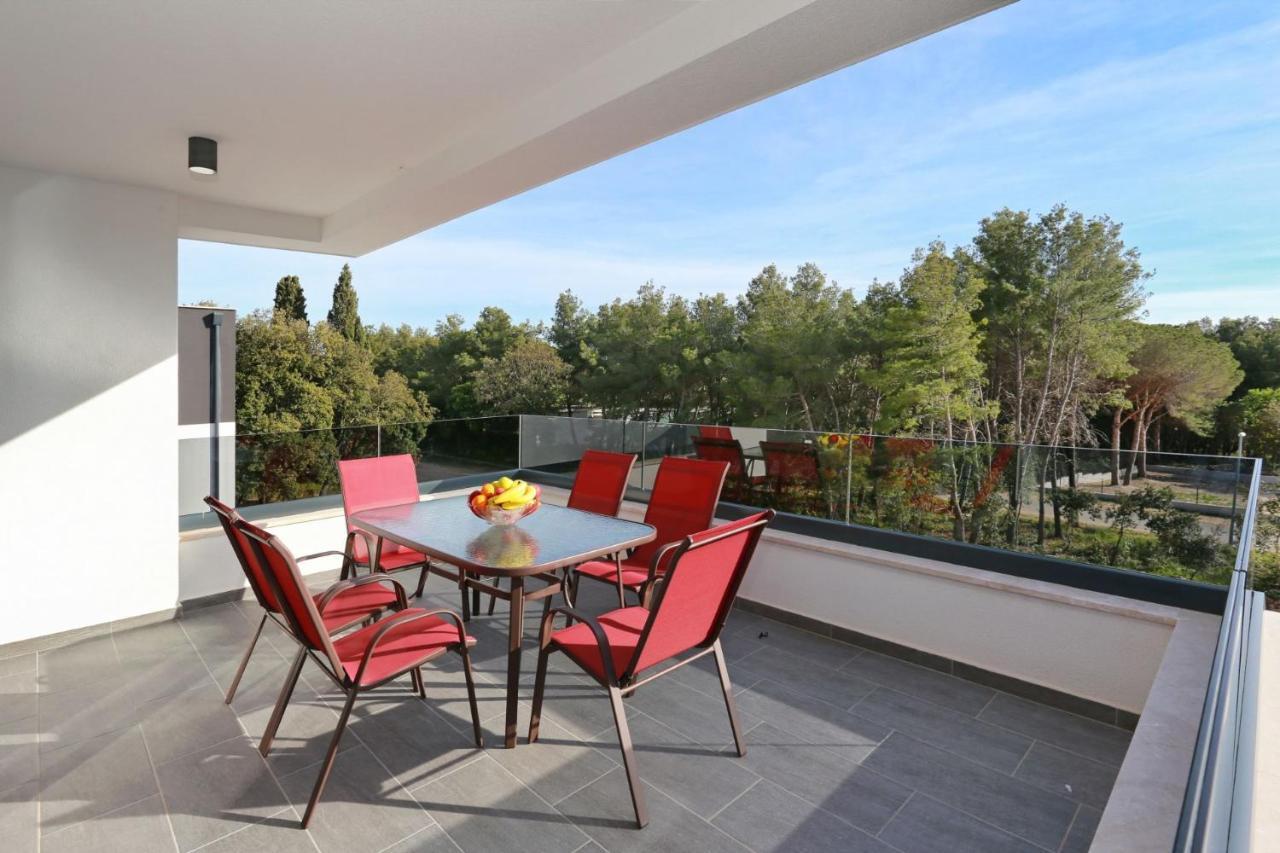Villa Ankora 1 With Heated Pool 비오그라드나모루 외부 사진